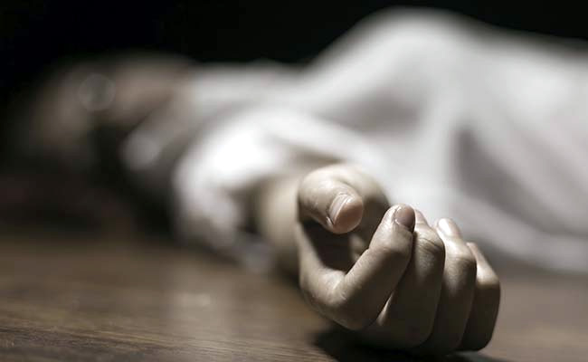 committed suicide: ಪತ್ನಿ -ಇಬ್ಬರು ಮಕ್ಕಳನ್ನು ಕೊಂದು ನಂತರ ತಾನೂ ಆತ್ಮಹತ್ಯೆಗೆ ಶರಣಾದ